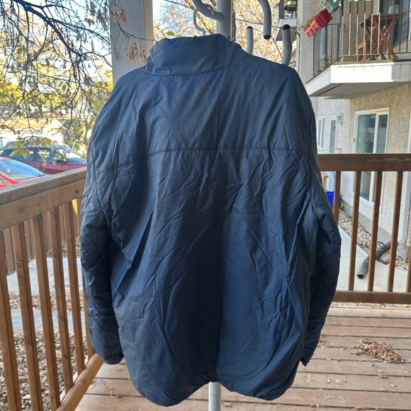 Reversible puffer jacket from Tommy Jeans size large - Picture 2 of 4